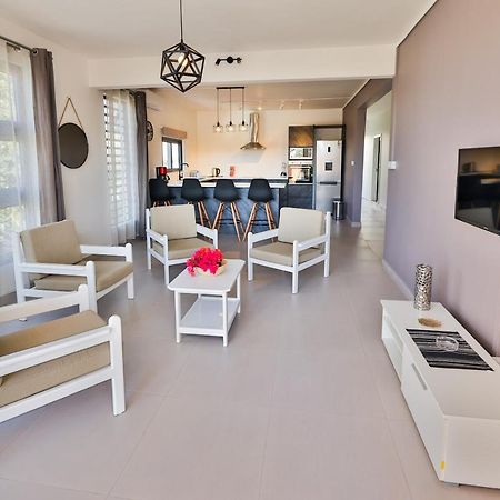 Oceanbreeze Apartments Mont Choisy Exterior photo